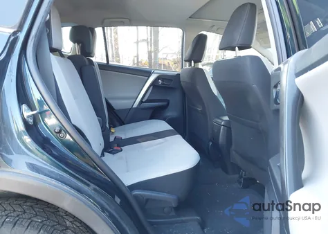 2018 Toyota Rav4 Xle z USA, uszkodzony, nr VIN JTMWFREV1JJ180201